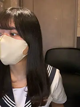 Snapshot of 0p-saki-p0 chatting on 10.04.25 0p-saki-p0 online show from 10.04.25