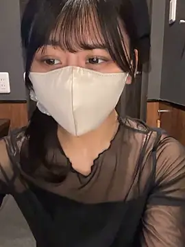 Snapshot of 0p-saki-p0 chatting on 11.16.25 0p-saki-p0 online show from 11.16.25