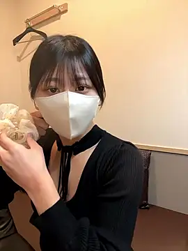 Snapshot of 0p-saki-p0 chatting on 11.20.25 0p-saki-p0 online show from 11.20.25