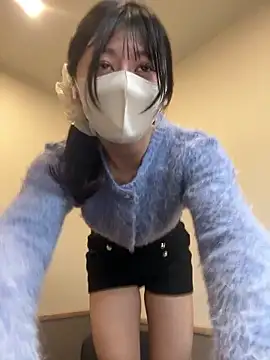 Snapshot of 0p-saki-p0 chatting on 11.23.25 0p-saki-p0 online show from 11.23.25