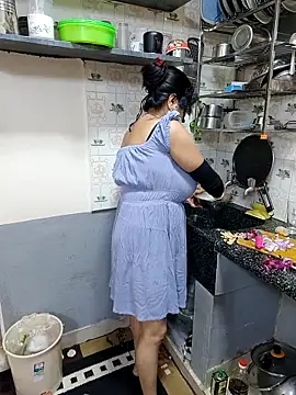 Queen Nightt online show from 01.06.26