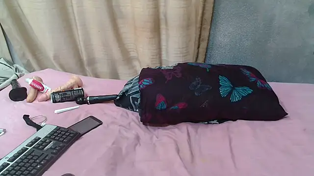 Snapshot of curvydarckcohocolate chatting on 02.11.26 curvydarckcohocolate online show from 02.11.26