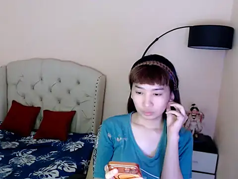 Snapshot of ShantalFoxxy_ chatting on 06.21.26 ShantalFoxxy online show from 06.21.26