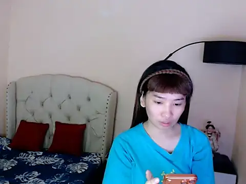 Snapshot of ShantalFoxxy_ chatting on 07.18.26 ShantalFoxxy online show from 07.18.26