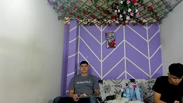 lau and boys18 online show from 11.14.25