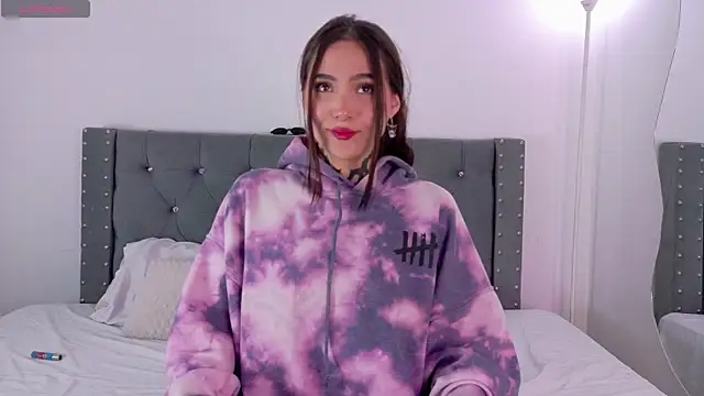 sara queen10 online show from 09.10.25