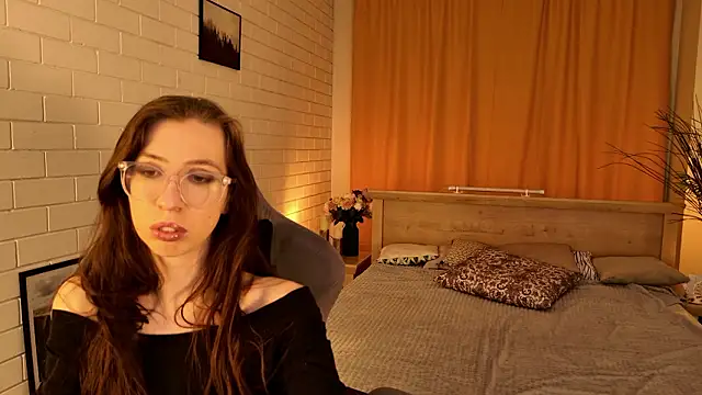 Snapshot of CareyJonas chatting on 03.04.26 CareyJonas online show from 03.04.26