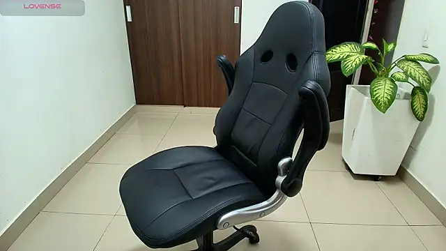 sebastian oconnor77 online show from 11.05.25