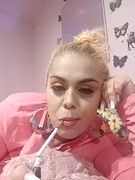 Snapshot of izauri2025 chatting on 09.28.25 izauri2025 online show from 09.28.25