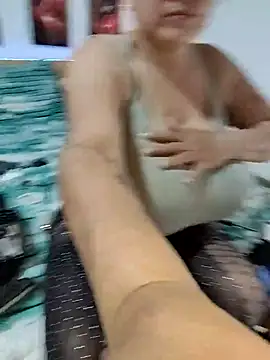 Snapshot of AlexxiaaMat chatting on 02.15.26 AlexxiaaMat online show from 02.15.26