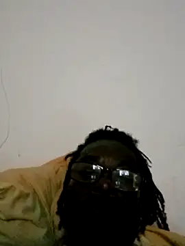 Snapshot of Blackpanther0115 chatting on 10.05.25 Blackpanther0115 online show from 10.05.25