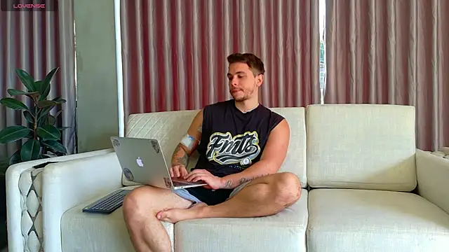 Liam walk  online show from 07.30.26
