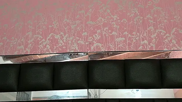 Snapshot of anzhel_novick chatting on 11.15.25 anzhel novick online show from 11.15.25