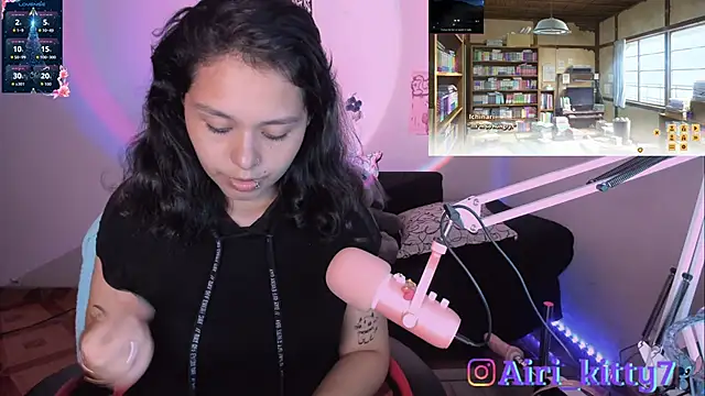 lila kitty81 online show from 12.19.25