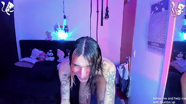 Snapshot of marshall__k chatting on 11.17.25 marshall k online show from 11.17.25