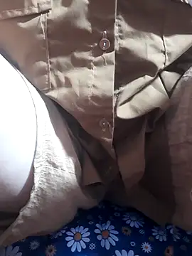 Snapshot of tthan12 chatting on 03.26.26 tthan12 online show from 03.26.26