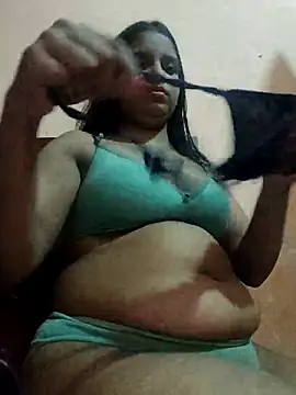 Maahhii 2 online show from 05.21.26
