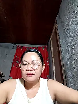 Everleigh mom online show from 10.22.25