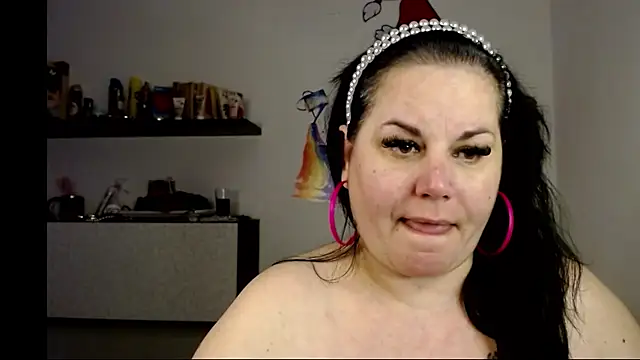 andreea2011 online show from 12.17.25