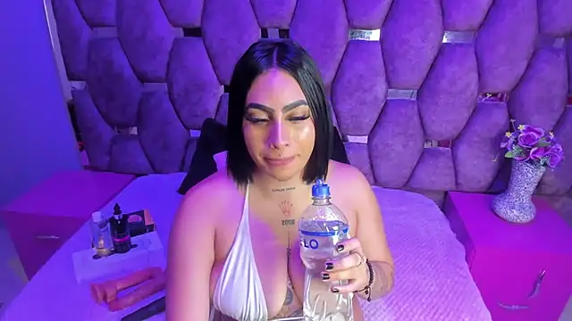 nikky latin online show from 09.25.25