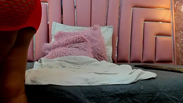 ALYANNA HOT  online show from 02.14.26