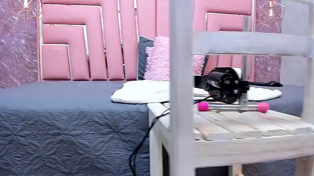 ALYANNA HOT  online show from 02.21.26