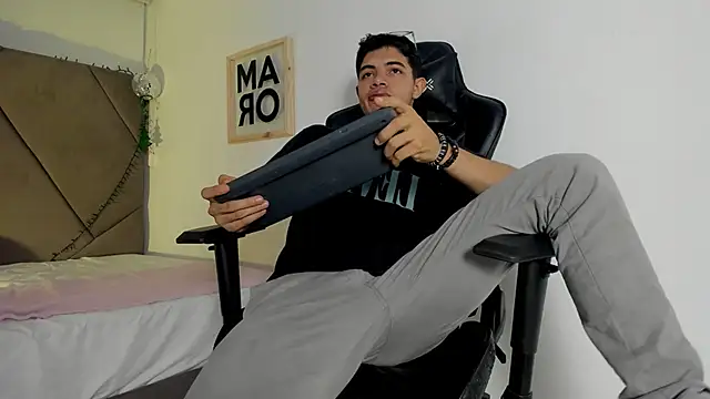 andrew colleman online show from 12.22.25