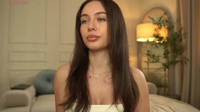 Snapshot of Ashley-Evans chatting on 03.02.26 Ashley-Evans online show from 03.02.26