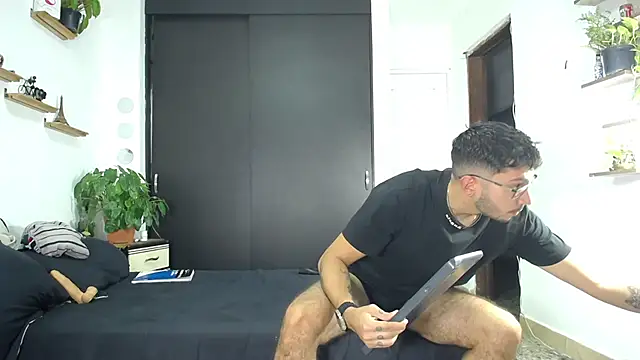 Borsalino Adam online show from 11.13.25