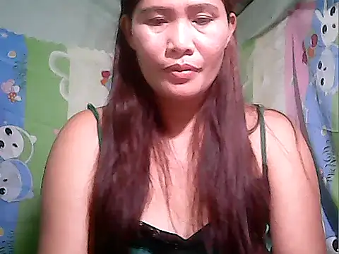 Snapshot of Juicy_69xx chatting on 10.25.25 Juicy 69xx online show from 10.25.25