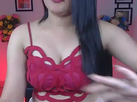 Hotti figure online show from 10.17.25