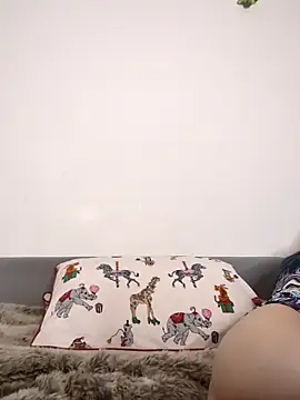 Snapshot of RosieCheexxxxxx chatting on 11.16.25 RosieCheexxxxxx online show from 11.16.25