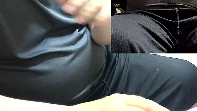 Snapshot of mori_kuma3 chatting on 11.03.25 mori kuma3 online show from 11.03.25