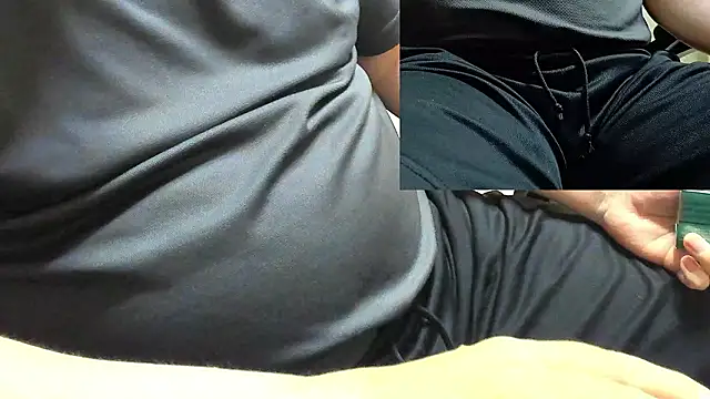 Snapshot of mori_kuma3 chatting on 11.27.25 mori kuma3 online show from 11.27.25