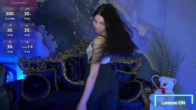 Snapshot of EliseVelour chatting on 03.04.26 EliseVelour online show from 03.04.26