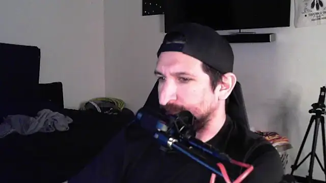 Snapshot of DevilPup75_ chatting on 09.10.25 DevilPup75  online show from 09.10.25