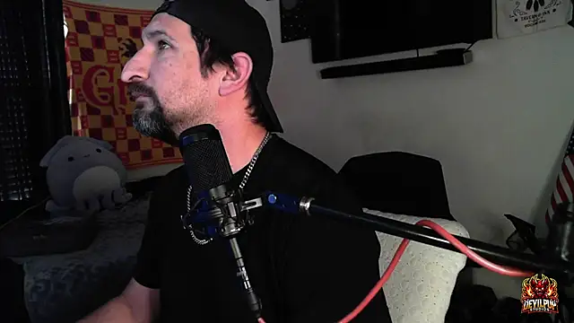 Snapshot of DevilPup75_ chatting on 09.29.25 DevilPup75  online show from 09.29.25