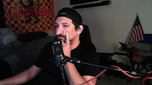 Snapshot of DevilPup75_ chatting on 09.30.25 DevilPup75  online show from 09.30.25