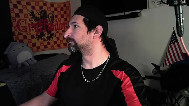 Snapshot of DevilPup75_ chatting on 10.01.25 DevilPup75  online show from 10.01.25