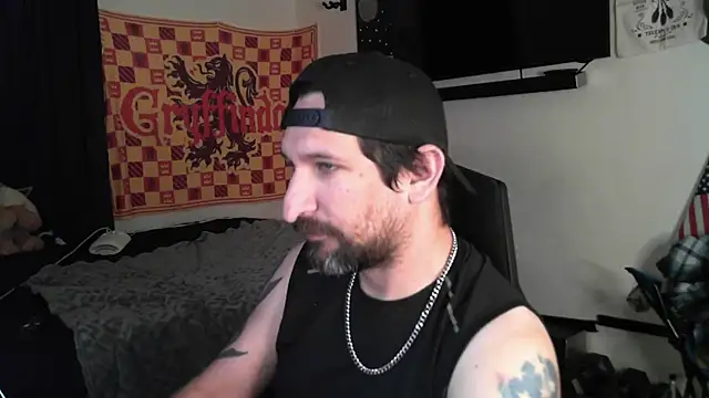 Snapshot of DevilPup75_ chatting on 10.11.25 DevilPup75  online show from 10.11.25