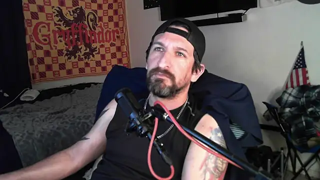 Snapshot of DevilPup75_ chatting on 10.11.25 DevilPup75  online show from 10.11.25