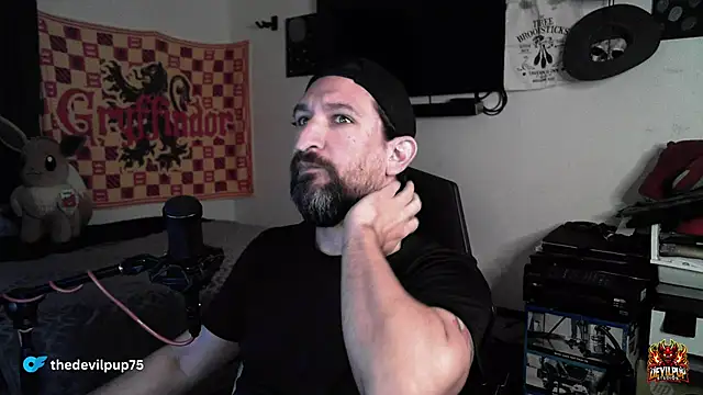 DevilPup75  online show from 01.16.26