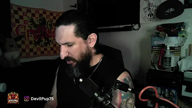 DevilPup75  online show from 04.06.26