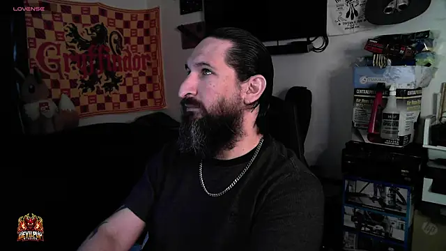 DevilPup75  online show from 04.16.26