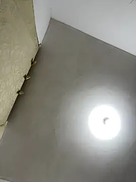 Valen1800 online show from 04.20.26