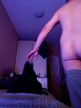 Snapshot of Thoma9034 chatting on 10.18.25 Thoma9034 online show from 10.18.25