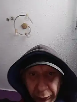 Snapshot of Thoma9034 chatting on 11.14.25 Thoma9034 online show from 11.14.25