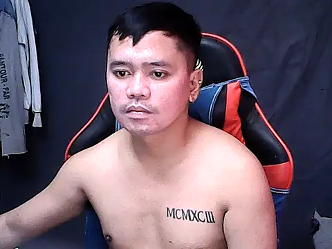Snapshot of sweet_sexyasian69 chatting on 04.21.26 sweet sexyasian69 online show from 04.21.26