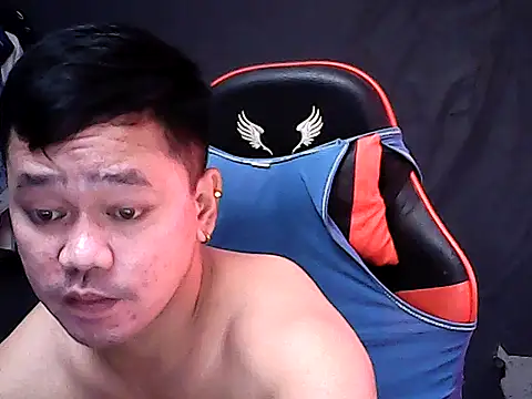 Snapshot of sweet_sexyasian69 chatting on 04.27.26 sweet sexyasian69 online show from 04.27.26