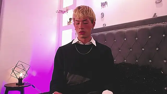 OzorioDany online show from 09.10.25